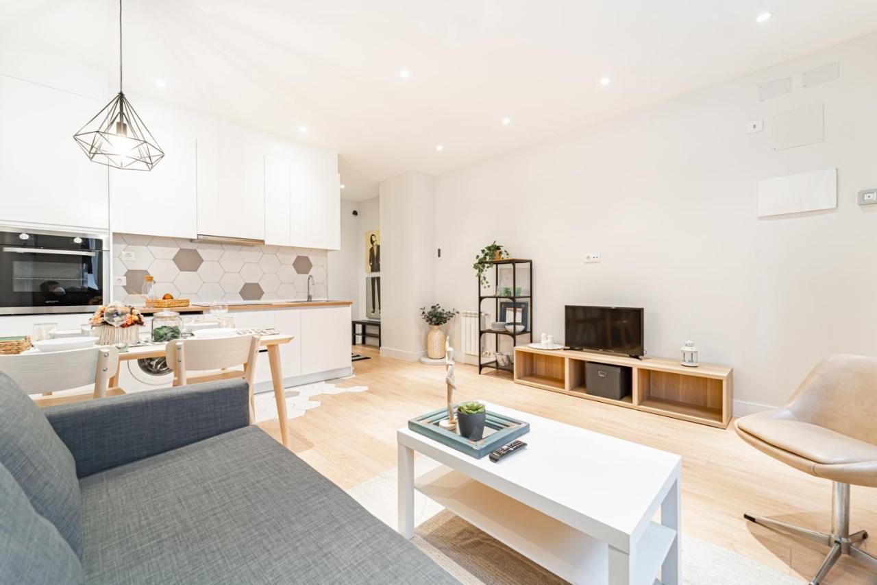 Edsam Madrid Apartments White Esterno foto