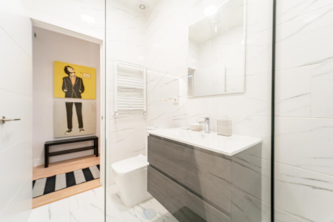 Edsam Madrid Apartments White Esterno foto